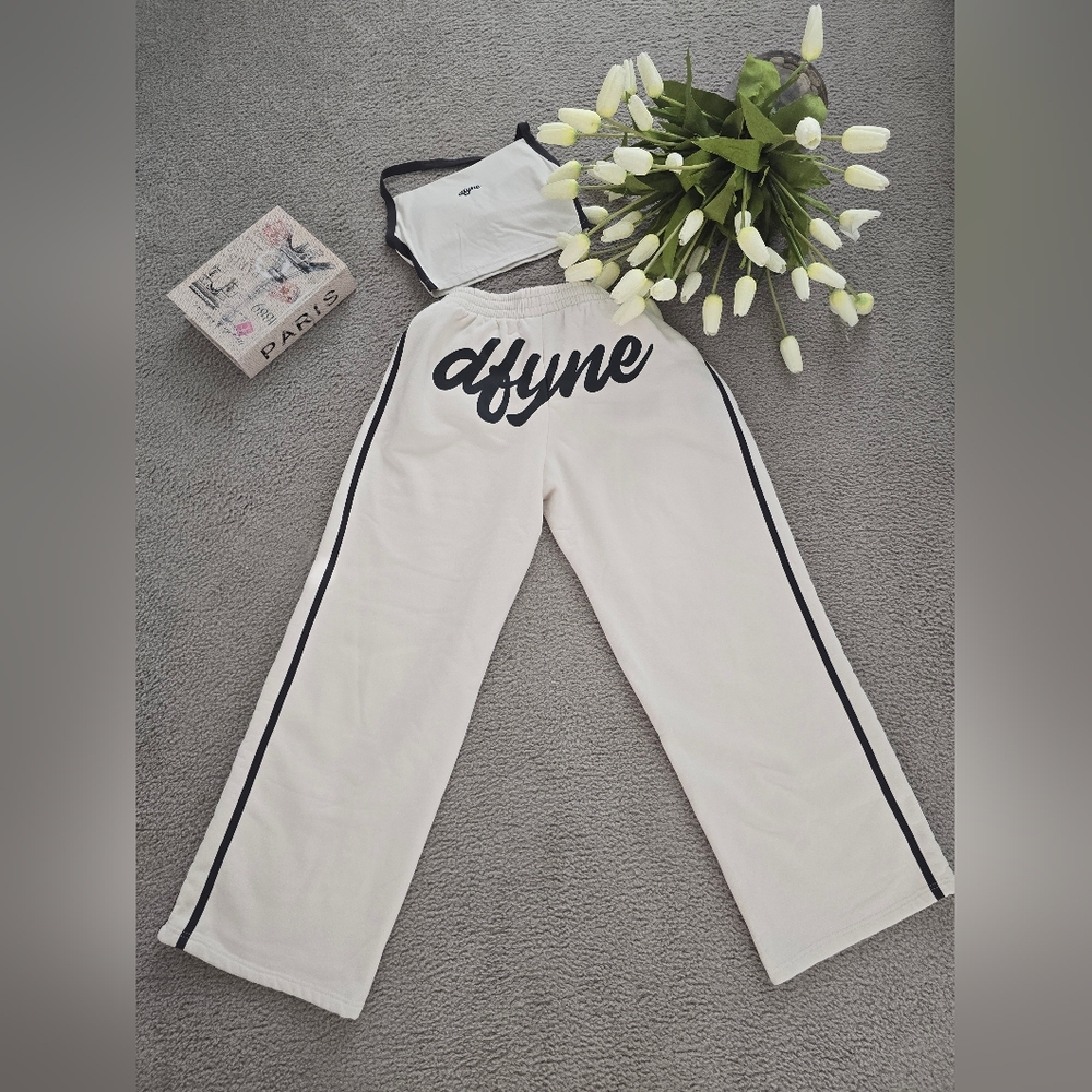 Dfyne 4th Anniversary Set Chalk (Authentic) π€ Pants Joggers And Top - Picture 7 of 17
